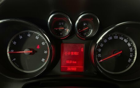 Opel Astra J, 2011 год, 569 000 рублей, 12 фотография
