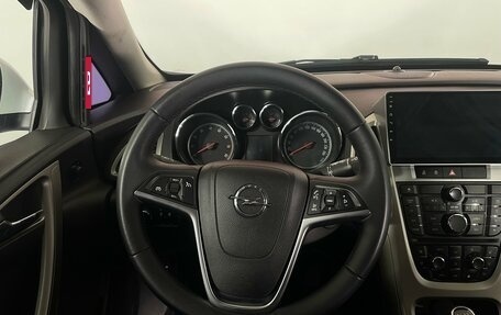 Opel Astra J, 2011 год, 569 000 рублей, 11 фотография