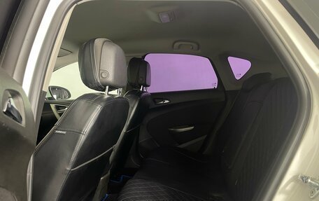 Opel Astra J, 2011 год, 569 000 рублей, 21 фотография
