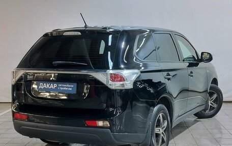 Mitsubishi Outlander III рестайлинг 3, 2014 год, 1 190 000 рублей, 4 фотография