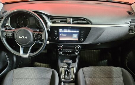 KIA Rio IV, 2022 год, 1 899 000 рублей, 9 фотография