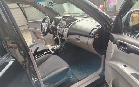 Mitsubishi Pajero Sport II рестайлинг, 2014 год, 2 200 000 рублей, 6 фотография