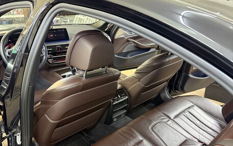 BMW 5 серия, 2019 год, 3 850 000 рублей, 8 фотография