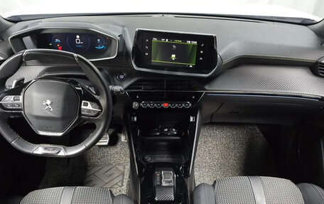 Peugeot 2008 II, 2023 год, 1 700 000 рублей, 6 фотография
