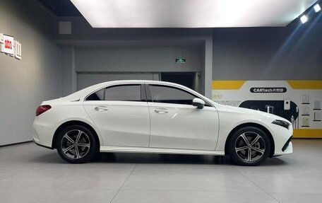 Mercedes-Benz A-Класс, 2025 год, 2 650 000 рублей, 8 фотография