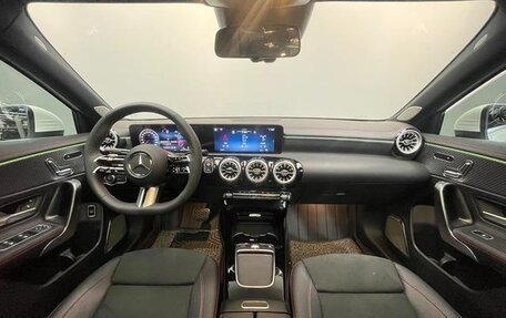 Mercedes-Benz A-Класс, 2025 год, 2 650 000 рублей, 9 фотография