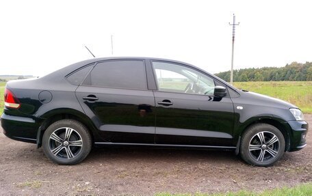 Volkswagen Polo VI (EU Market), 2016 год, 750 000 рублей, 5 фотография