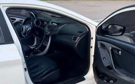 Hyundai Elantra V, 2013 год, 790 000 рублей, 3 фотография