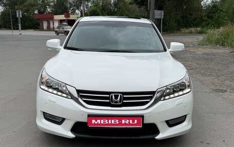 Honda Accord IX рестайлинг, 2013 год, 1 180 000 рублей, 1 фотография