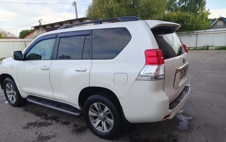 Toyota Land Cruiser Prado 150 рестайлинг 2, 2011 год, 3 500 000 рублей, 8 фотография