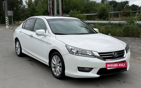Honda Accord IX рестайлинг, 2013 год, 1 180 000 рублей, 2 фотография