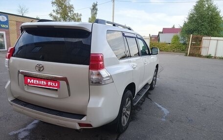 Toyota Land Cruiser Prado 150 рестайлинг 2, 2011 год, 3 500 000 рублей, 10 фотография