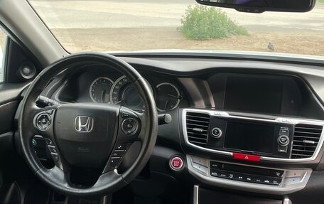 Honda Accord IX рестайлинг, 2013 год, 1 180 000 рублей, 10 фотография