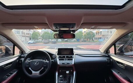Lexus NX I, 2021 год, 2 500 000 рублей, 7 фотография