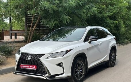 Lexus RX IV рестайлинг, 2016 год, 3 500 000 рублей, 1 фотография
