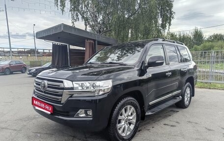 Toyota Land Cruiser 200, 2016 год, 5 500 000 рублей, 4 фотография