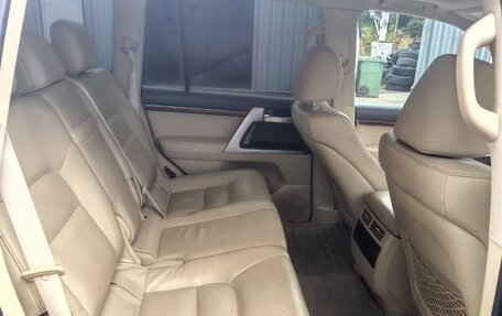 Toyota Land Cruiser 200, 2016 год, 5 500 000 рублей, 10 фотография