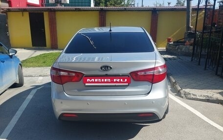 KIA Rio III рестайлинг, 2012 год, 670 000 рублей, 3 фотография