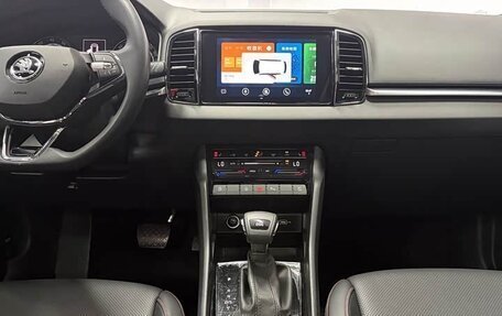 Skoda Karoq I, 2022 год, 1 700 000 рублей, 12 фотография