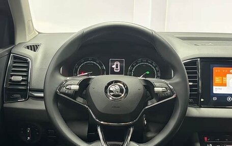 Skoda Karoq I, 2022 год, 1 700 000 рублей, 11 фотография