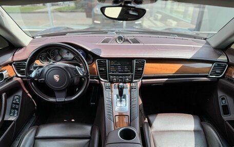 Porsche Panamera II рестайлинг, 2011 год, 2 490 000 рублей, 20 фотография