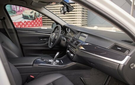 BMW 5 серия, 2016 год, 1 819 000 рублей, 6 фотография