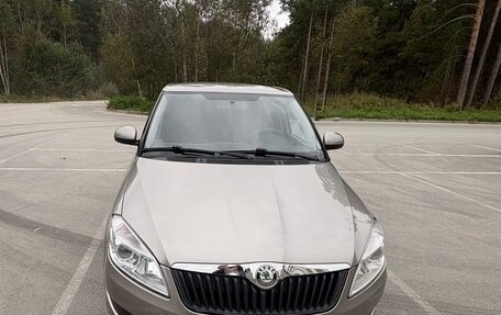 Skoda Fabia II, 2011 год, 810 000 рублей, 5 фотография