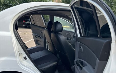 KIA Rio II, 2011 год, 650 000 рублей, 12 фотография