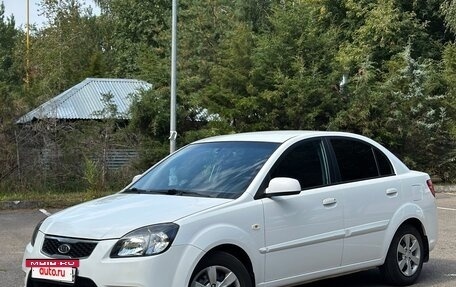 KIA Rio II, 2011 год, 650 000 рублей, 4 фотография