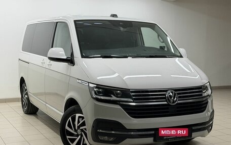 Volkswagen Multivan T6 рестайлинг, 2020 год, 6 400 000 рублей, 3 фотография