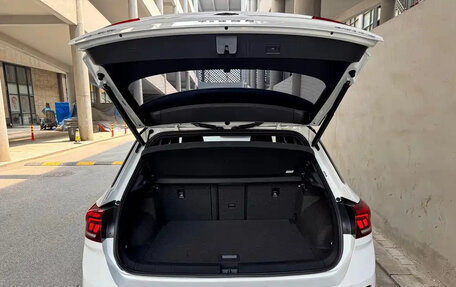 Volkswagen T-Roc I, 2023 год, 1 850 000 рублей, 19 фотография