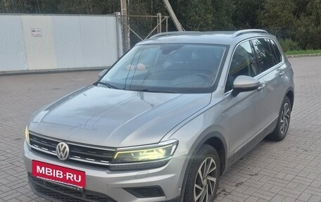Volkswagen Tiguan II, 2018 год, 1 950 000 рублей, 9 фотография