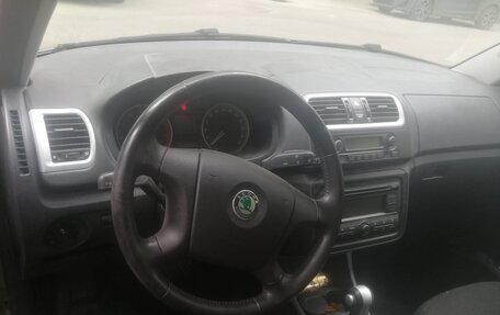 Skoda Fabia II, 2009 год, 950 000 рублей, 2 фотография
