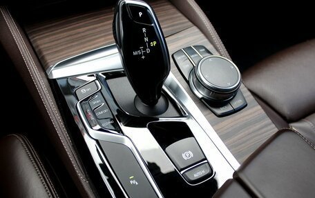 BMW 5 серия, 2018 год, 3 880 000 рублей, 15 фотография