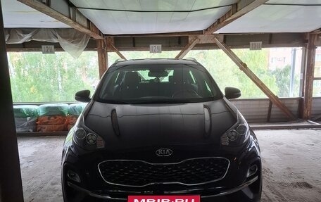 KIA Sportage IV рестайлинг, 2021 год, 2 700 000 рублей, 1 фотография
