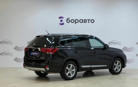 Mitsubishi Outlander III рестайлинг 3, 2015 год, 1 650 000 рублей, 9 фотография