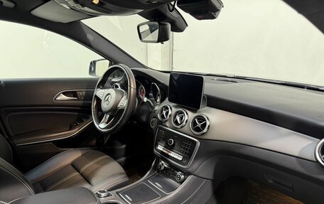 Mercedes-Benz GLA, 2019 год, 2 499 800 рублей, 3 фотография
