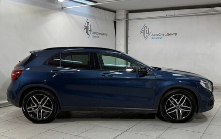 Mercedes-Benz GLA, 2019 год, 2 499 800 рублей, 15 фотография