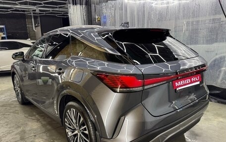 Lexus RX IV рестайлинг, 2023 год, 9 000 000 рублей, 4 фотография
