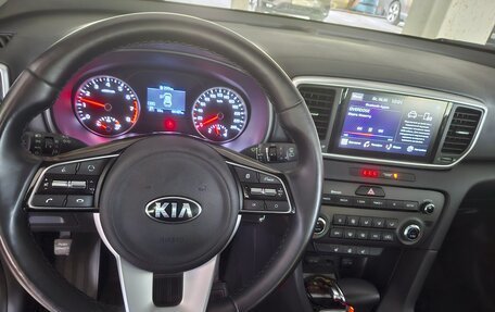 KIA Sportage IV рестайлинг, 2021 год, 2 700 000 рублей, 4 фотография