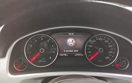 Volkswagen Touareg III, 2012 год, 2 250 000 рублей, 18 фотография