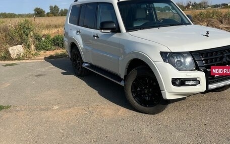 Mitsubishi Pajero IV, 2019 год, 3 400 000 рублей, 3 фотография