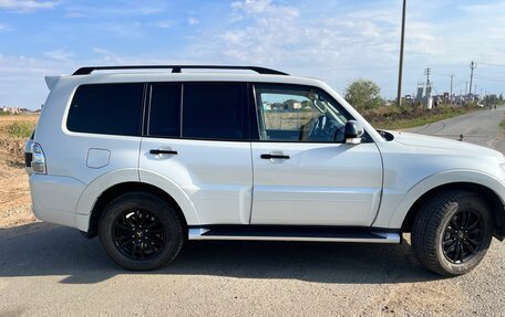 Mitsubishi Pajero IV, 2019 год, 3 400 000 рублей, 4 фотография
