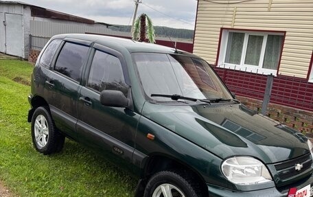 Chevrolet Niva I рестайлинг, 2005 год, 400 000 рублей, 2 фотография