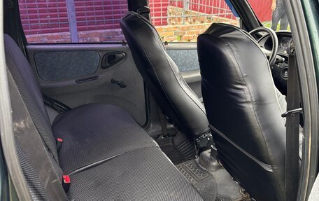 Chevrolet Niva I рестайлинг, 2005 год, 400 000 рублей, 4 фотография