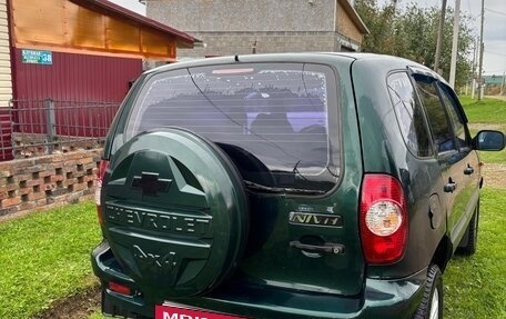 Chevrolet Niva I рестайлинг, 2005 год, 400 000 рублей, 3 фотография