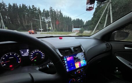 Hyundai Solaris II рестайлинг, 2012 год, 690 000 рублей, 7 фотография