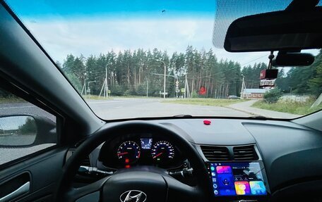 Hyundai Solaris II рестайлинг, 2012 год, 690 000 рублей, 6 фотография
