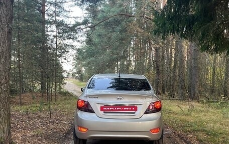 Hyundai Solaris II рестайлинг, 2012 год, 690 000 рублей, 2 фотография