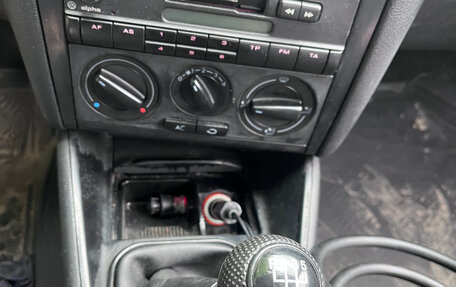Volkswagen Golf IV, 2002 год, 275 000 рублей, 10 фотография